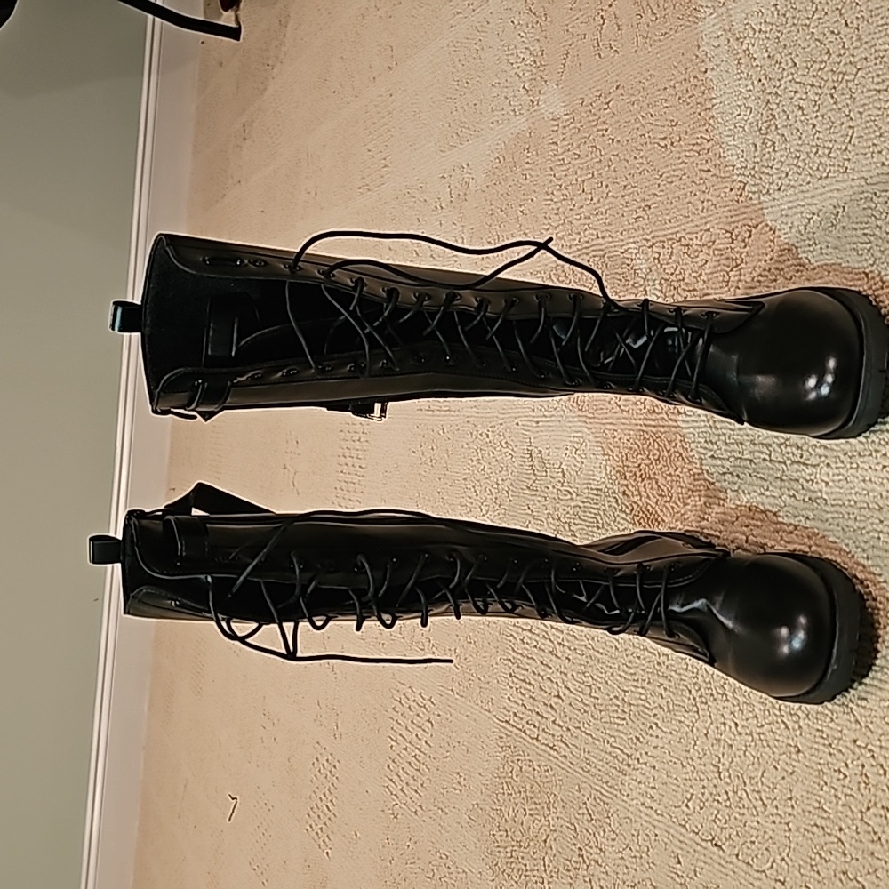 Boots - Picture 2 of 5